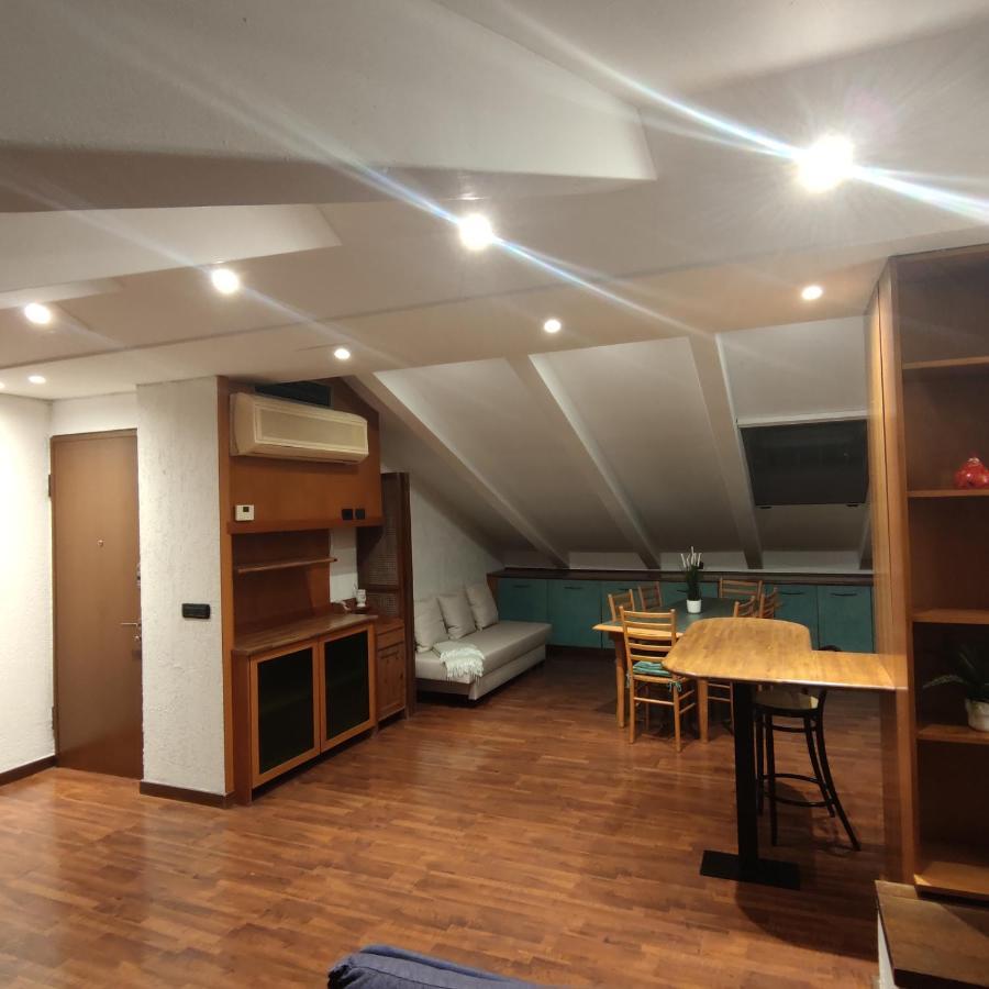 Loft Mansardato Monza Exterior photo